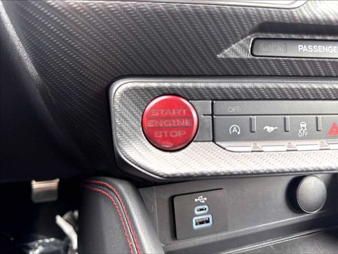 Used 2025 Ford Mustang GT Premium w/ GT Performance Package RWD image 33
