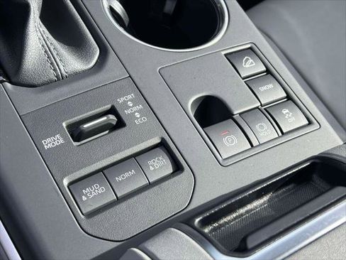 Used 2026 Toyota Highlander XLE image 28