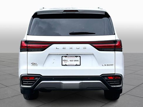 Used 2024 Lexus LX 600 4WD w/ Luxury Package image 6