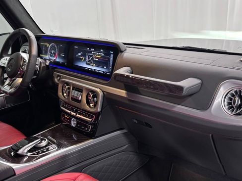 Certified 2022 Mercedes-Benz G 63 AMG 4MATIC image 17