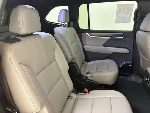 Used 2024 GMC Acadia Elevation w/ Super Cruise Package image 16