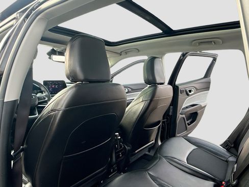 Used 2022 Jeep Compass Latitude w/ Sun and Sound Group image 6