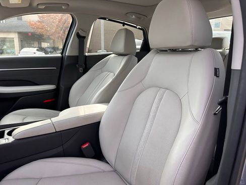 Certified 2025 Hyundai Sonata Limited image 21