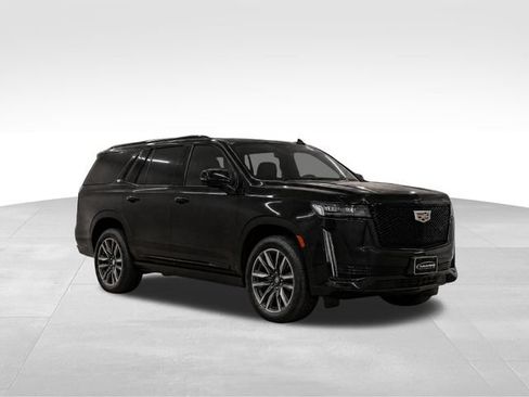 Used 2022 Cadillac Escalade Sport Platinum RWD image 1