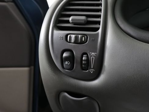 Used 2002 Oldsmobile Alero GL w/ Sun & Sound Pkg FWD image 31
