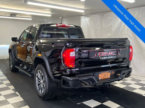 Used 2025 GMC Canyon Denali AWD/4WD image 12