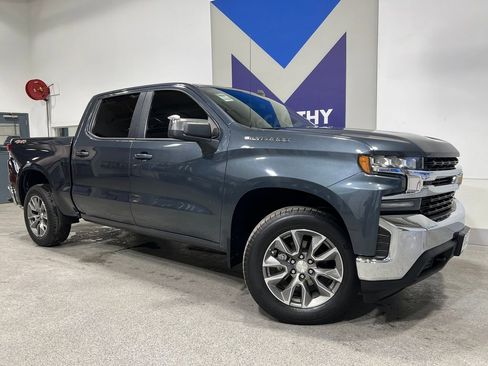 Used 2021 Chevrolet Silverado 1500 LT image 2