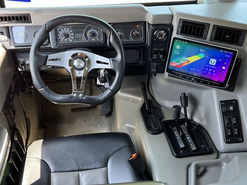 Used 2001 HUMMER H1 4-Door Wagon AWD/4WD image 10
