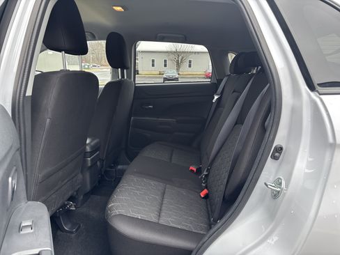 Used 2025 Mitsubishi Outlander Sport ES image 14