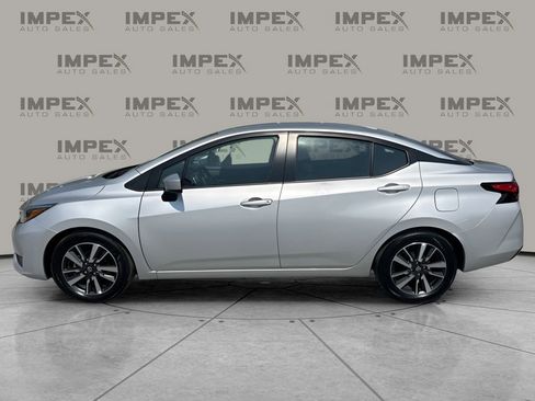 Used 2025 Nissan Versa SV FWD image 2