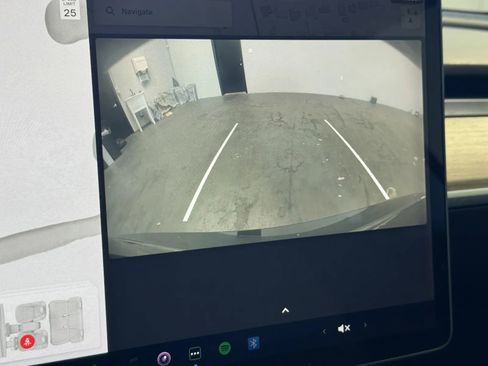Used 2022 Tesla Model 3 Long Range image 13