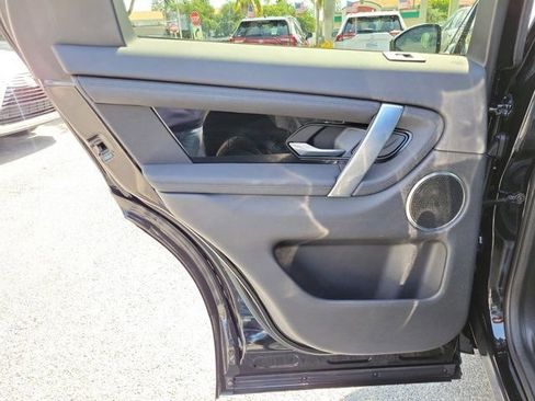 Used 2020 Land Rover Discovery Sport AWD/4WD image 10