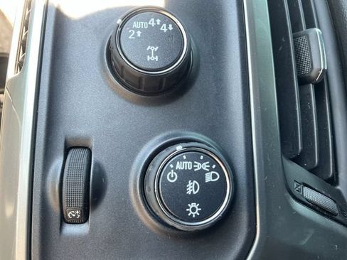 Used 2018 Chevrolet Silverado 1500 LT w/ LT Eassist Package AWD/4WD image 26