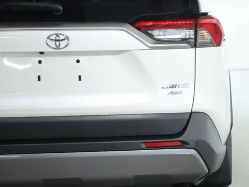 Certified 2019 Toyota RAV4 Limited image 45