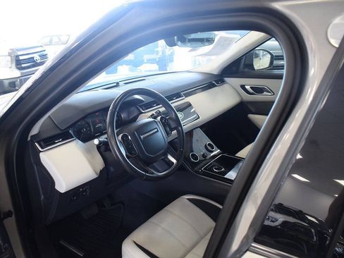 Used 2018 Land Rover Range Rover Velar S AWD/4WD image 42
