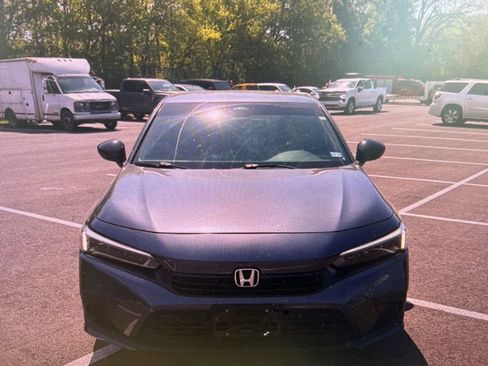 Used 2024 Honda Civic Sport image 2