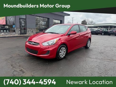 Used 2017 Hyundai Accent SE image 1