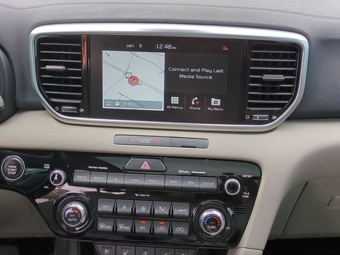 Certified 2021 Kia Sportage EX w/ EX Technology Package image 18