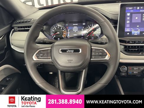 Used 2025 Jeep Compass Limited AWD/4WD image 28