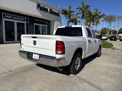 Used 2022 RAM 1500 Classic SLT image 4