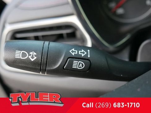 Used 2023 Chevrolet Equinox RS w/ RS Leather Package AWD/4WD image 23