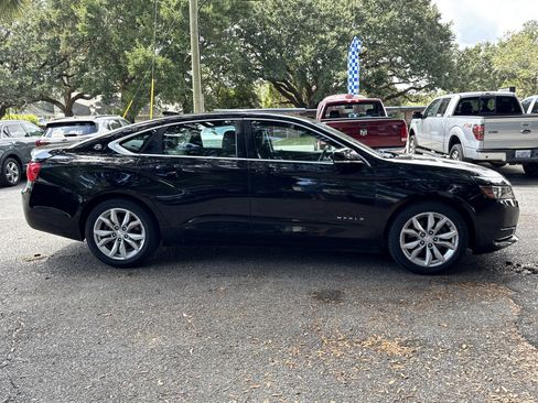 Used 2017 Chevrolet Impala LT image 6