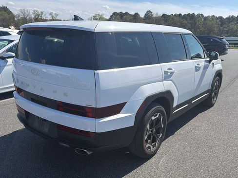 Used 2024 Hyundai Santa Fe SE image 4