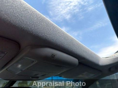 Used 2011 Toyota Sequoia Platinum AWD/4WD image 3