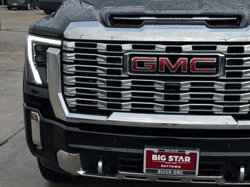Used 2024 GMC Sierra 2500 Denali w/ Denali Reserve Package AWD/4WD image 6