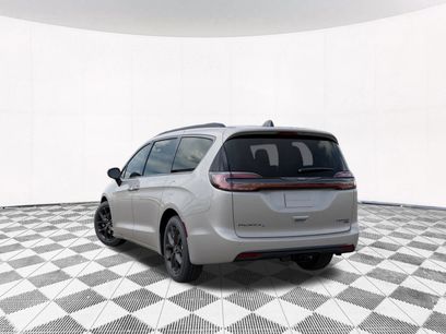 New 2026 Chrysler Pacifica Limited
