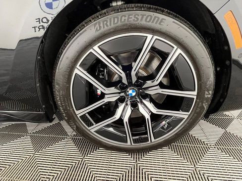 Used 2025 BMW 760i xDrive 760i xDrive w/ Premium Package image 16