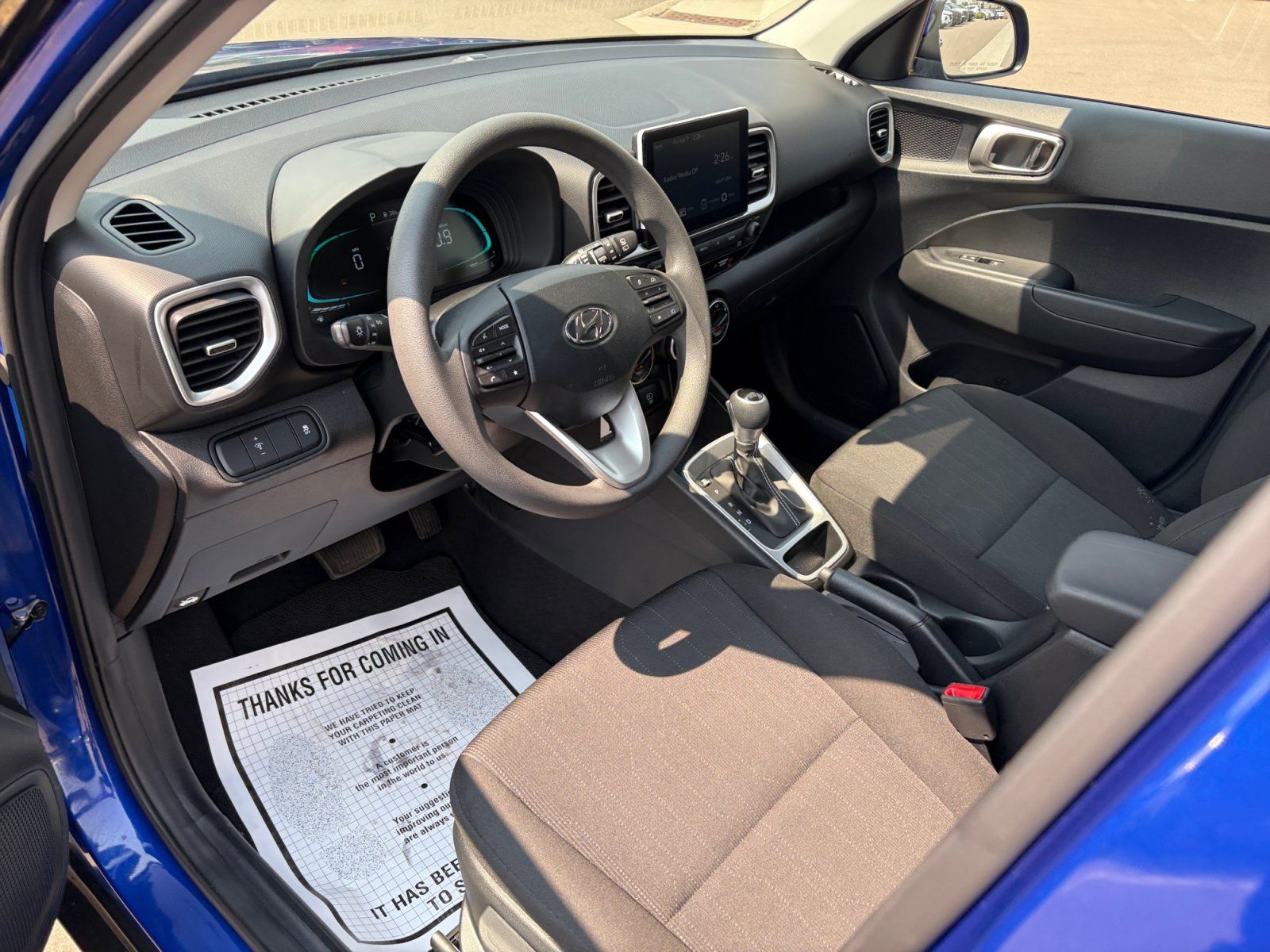 Certified 2025 Hyundai Venue SE FWD image 14
