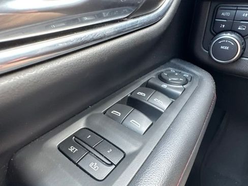 Used 2023 Chevrolet Suburban RST AWD/4WD image 26