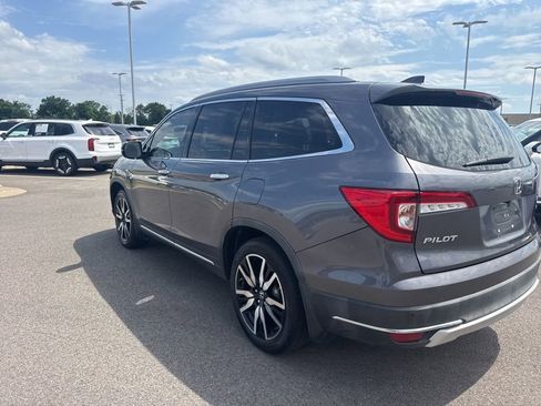 Used 2021 Honda Pilot Touring image 8