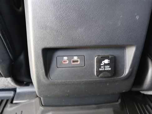 Used 2023 Nissan Frontier PRO-4X w/ Pro-4X Premium Package AWD/4WD image 15