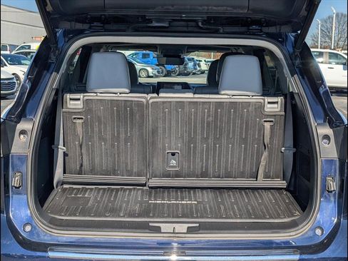 Used 2021 Toyota Highlander Limited image 22