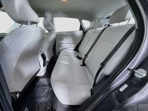 Used 2024 Hyundai Kona SE FWD image 23