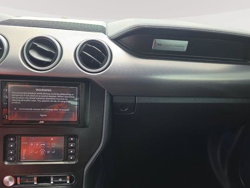 Used 2019 Ford Mustang GT RWD image 5