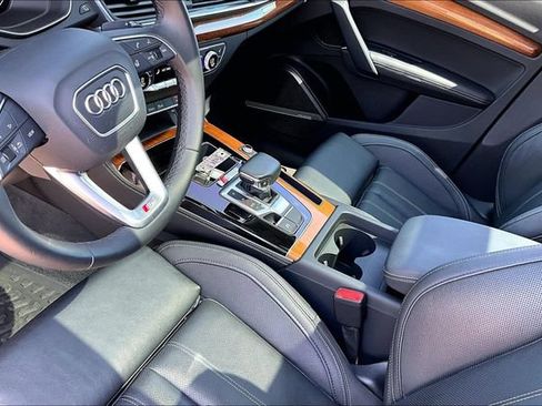 Used 2023 Audi Q5 2.0T Premium Plus w/ Premium Plus Package AWD/4WD image 14