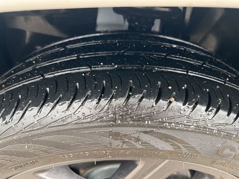 Used 2025 Jeep Compass Limited w/ High Altitude Package image 46