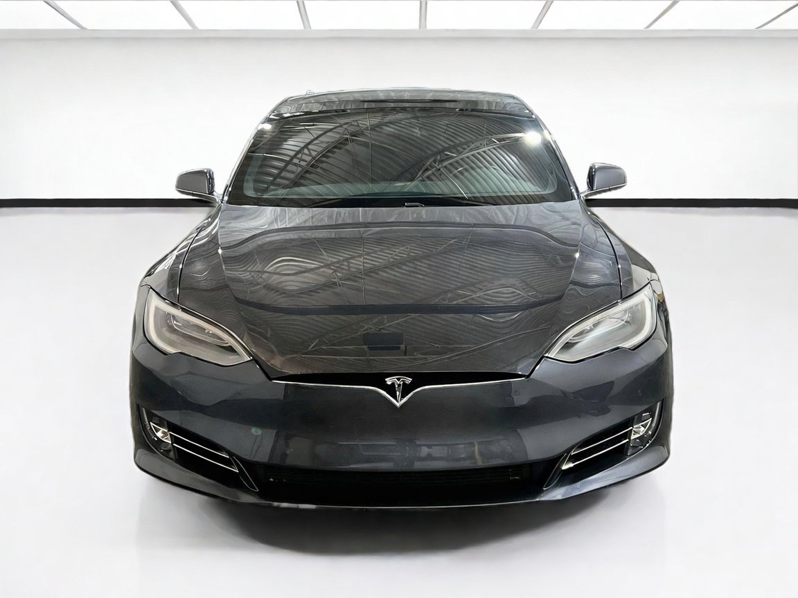 Used 2018 Tesla Model S 100D AWD/4WD image 2