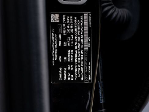 Used 2021 Aston Martin DBX AWD/4WD image 56