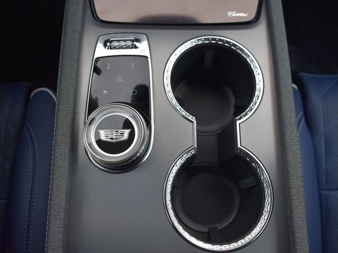 New 2026 Cadillac Vistiq Premium Luxury w/ LPO, Floor Liner Package image 23