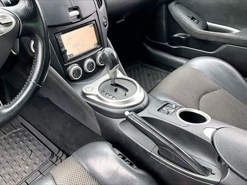 Used 2014 Nissan 370Z Touring w/ Sport Package image 12