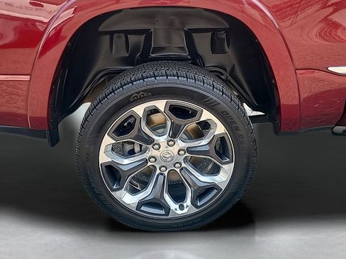 Used 2019 RAM 1500 Limited AWD/4WD image 9
