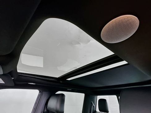 Certified 2024 Ford F250 Platinum w/ Tremor Off-Road Package image 32