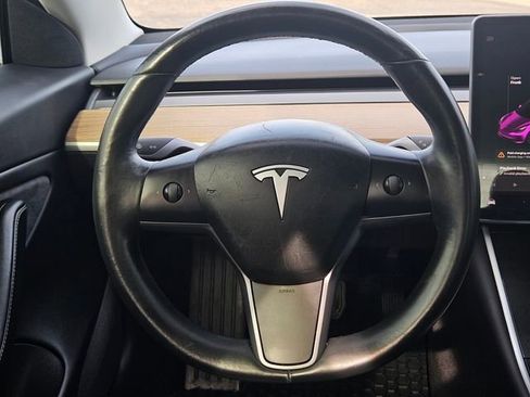 Used 2018 Tesla Model 3 Mid Range image 20