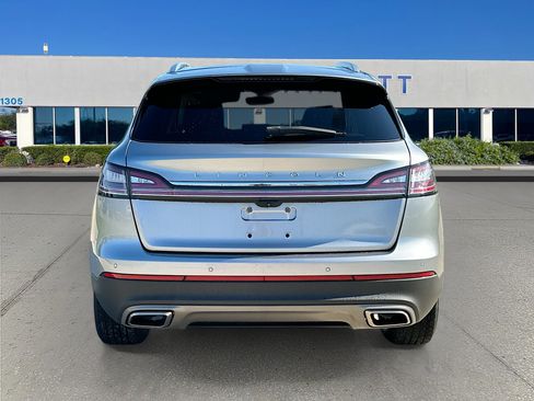 Used 2023 Lincoln Nautilus FWD image 6