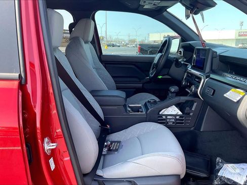 Used 2026 Toyota Tacoma SR5 image 8