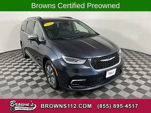 Used 2021 Chrysler Pacifica Limited FWD image 1